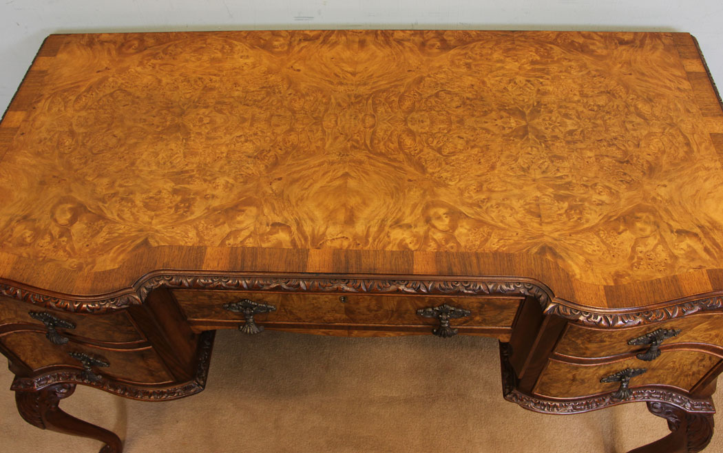 11073r7 Antique Walnut Side Table, Burr Walnut Writing Side Table / Dressing Table