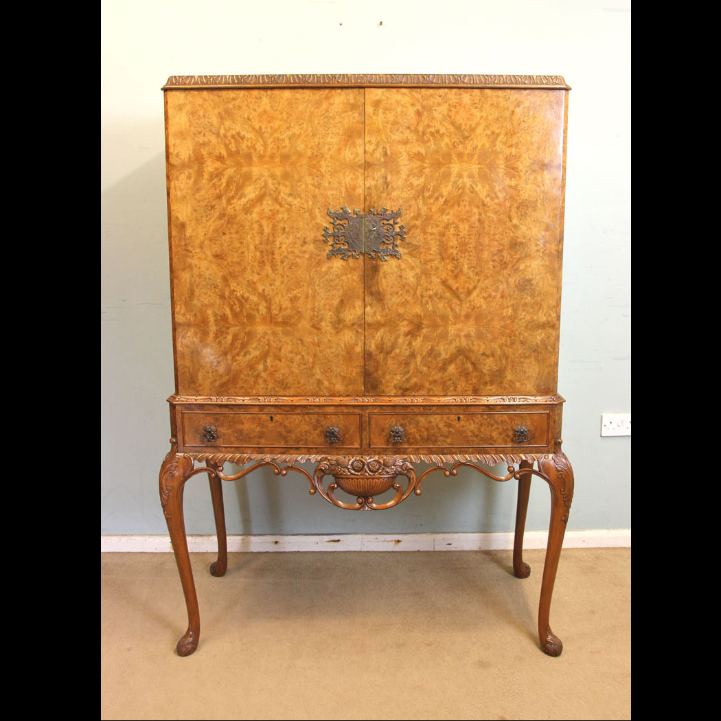 Antique Burr Walnut Cocktail Drinks Cabinet, Antique Burr Walnut Cocktail Drinks Cabinet