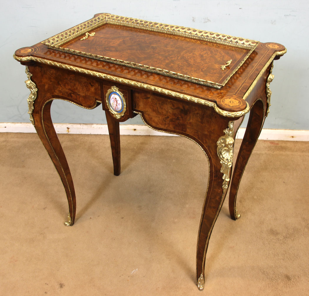 Antique Victorian Burr Walnut Jardiniere Planter, (2) Antique Victorian Burr Walnut Jardiniere / Planter