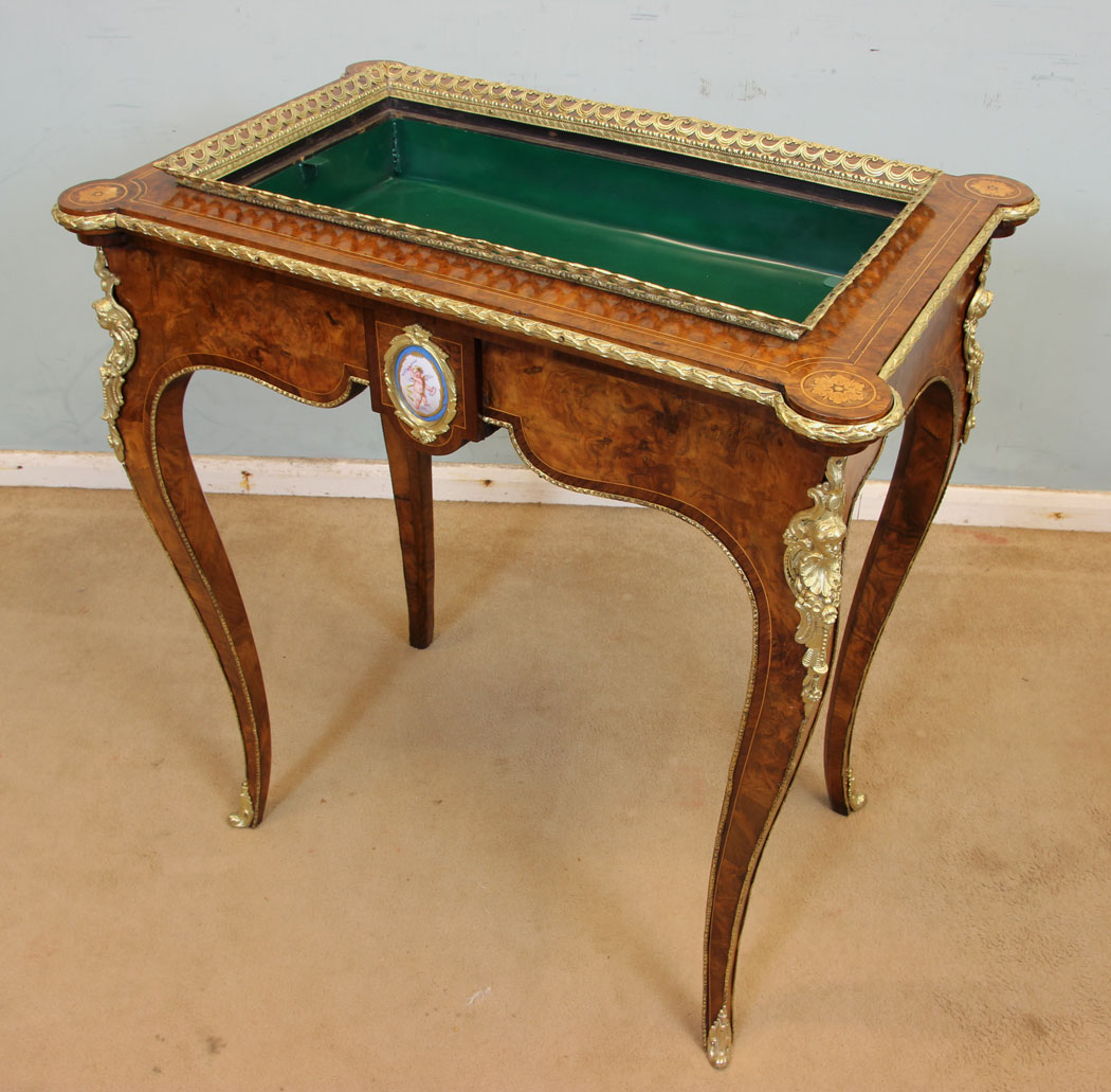 Antique Victorian Burr Walnut Jardiniere Planter, (4) Antique Victorian Burr Walnut Jardiniere / Planter