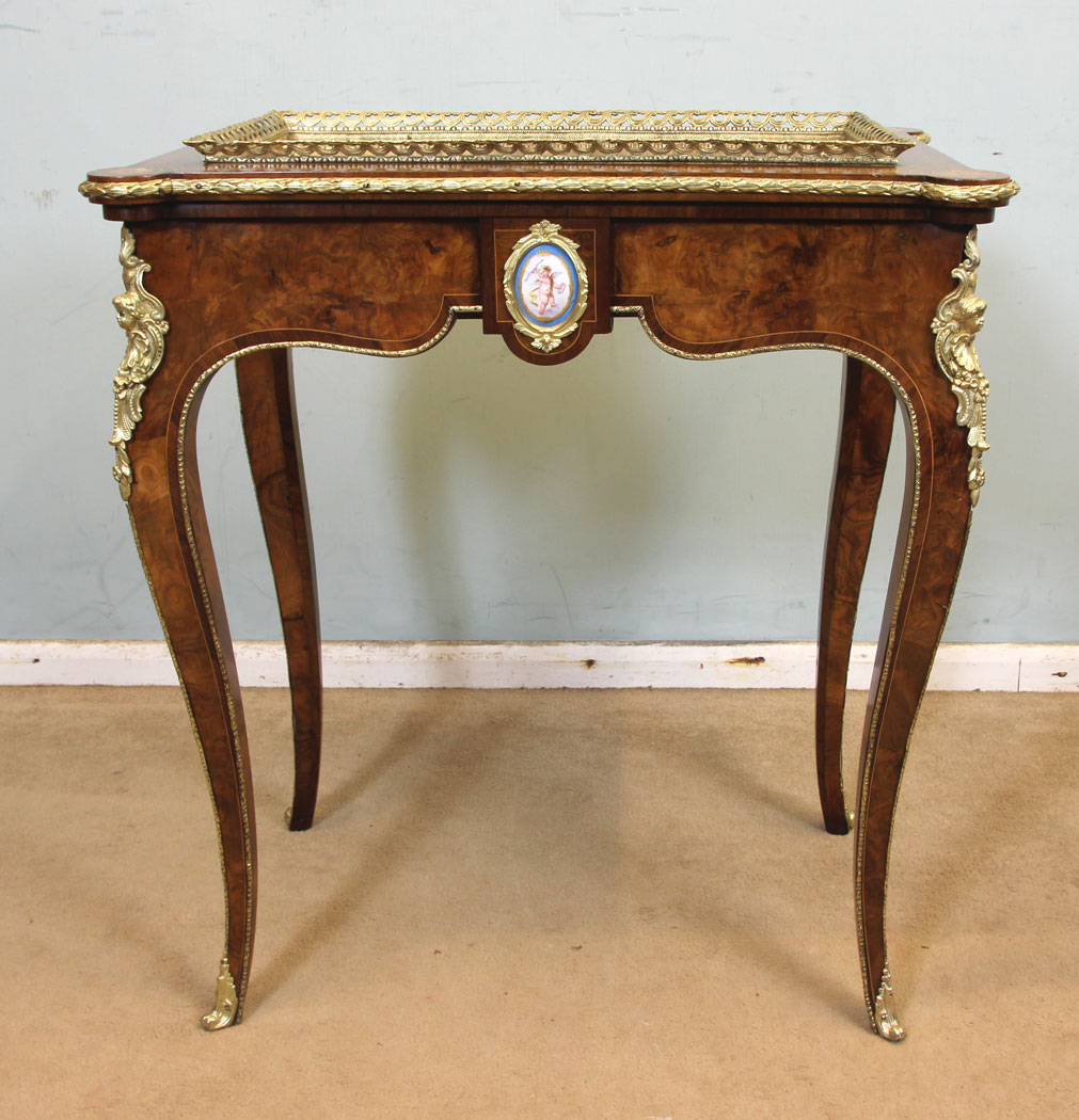 Antique Victorian Burr Walnut Jardiniere Planter, (5) Antique Victorian Burr Walnut Jardiniere / Planter