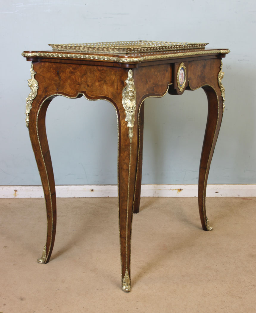 Antique Victorian Jardiniere Planter, Antique Victorian Burr Walnut Jardiniere / Planter