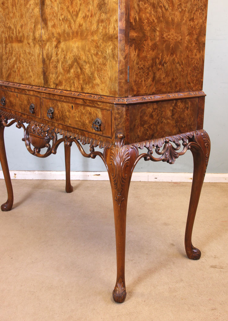 Antique Walnut Cocktail Drinks Cabinet, Antique Burr Walnut Cocktail Drinks Cabinet