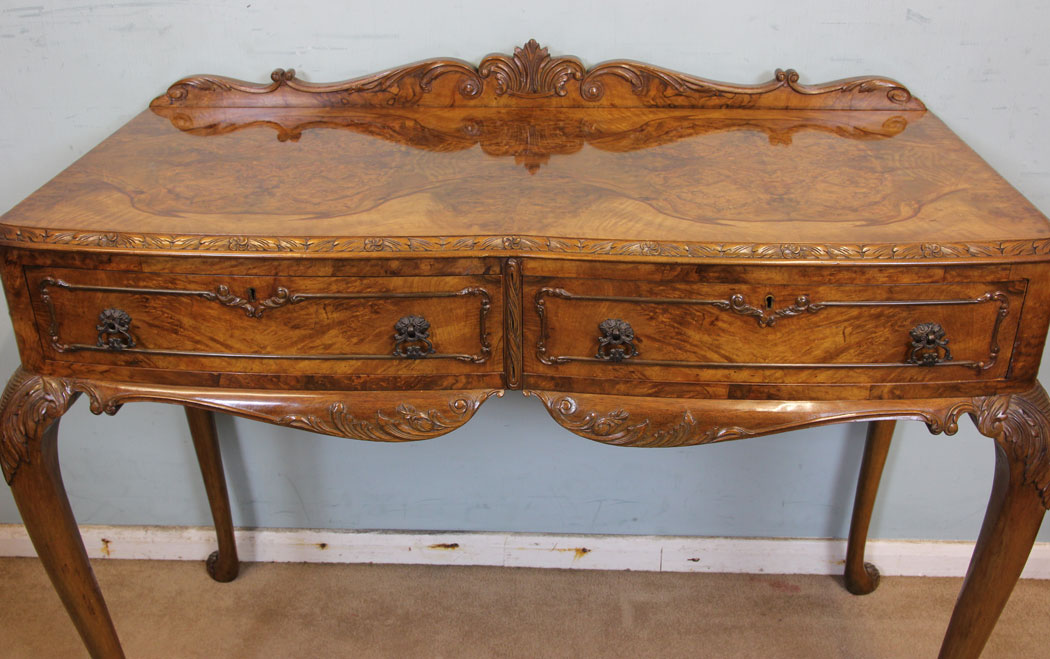 Queen Anne Style Antique Walnut Lamp Side Table, Antique Walnut Two Drawer Side Table