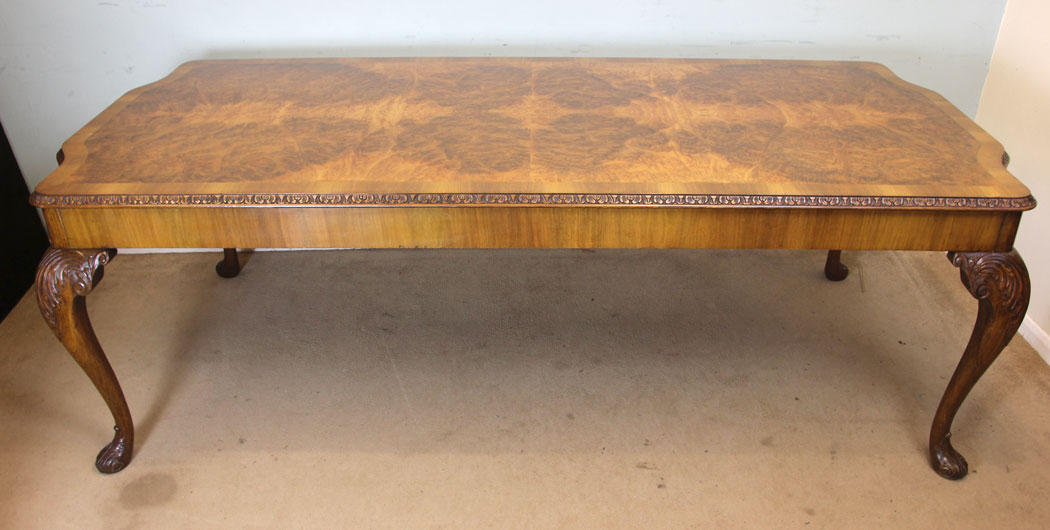 Antique Burr Walnut Dining Table, Lincolnshire, Burr Walnut Queen Anne Style Dining Table