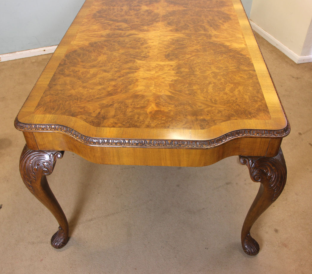Antique Walnut Eight Seater Dining Table, London, Burr Walnut Queen Anne Style Dining Table