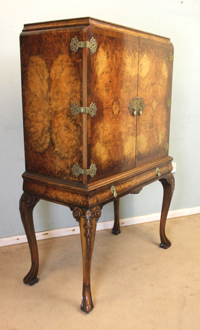 Antique Cocktail Drinks Cabinet, Lincolinshire, Antique Burr Walnut Cocktail Drinks Cabinet