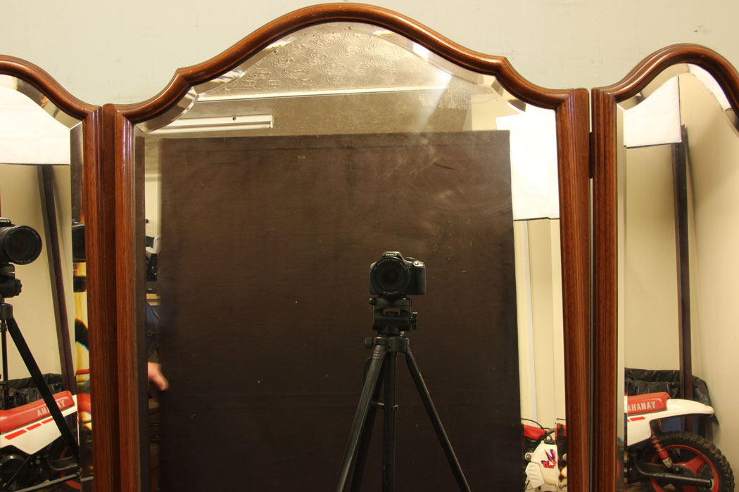 Burr Walnut Dressing Table, Antique Burr Walnut Triple Mirror Dressing Table.