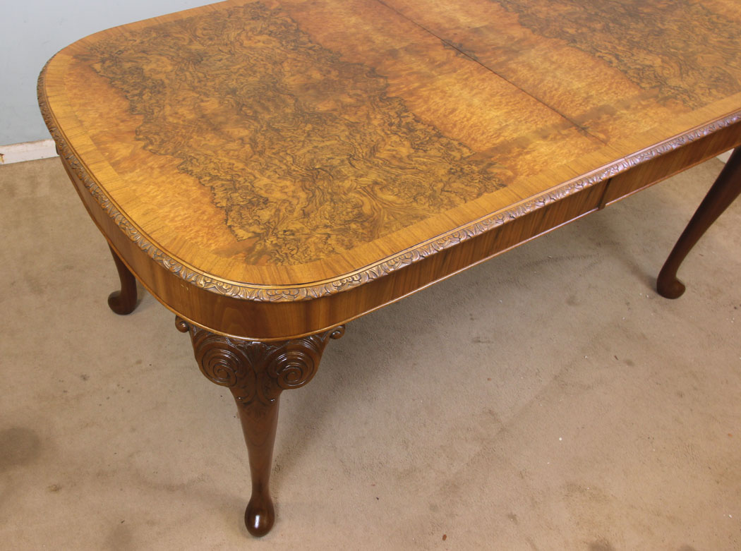 Queen Anne Style Dining Table, London, Antique Burr Walnut Queen Anne Style Extending Dining Table.