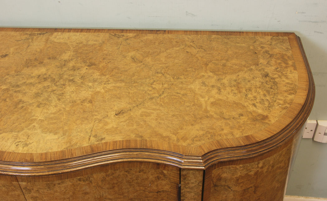 Antique Walnut Sideboard Drinks Cabinet, London, Antique Burr Walnut Sideboard Drinks Cabinet