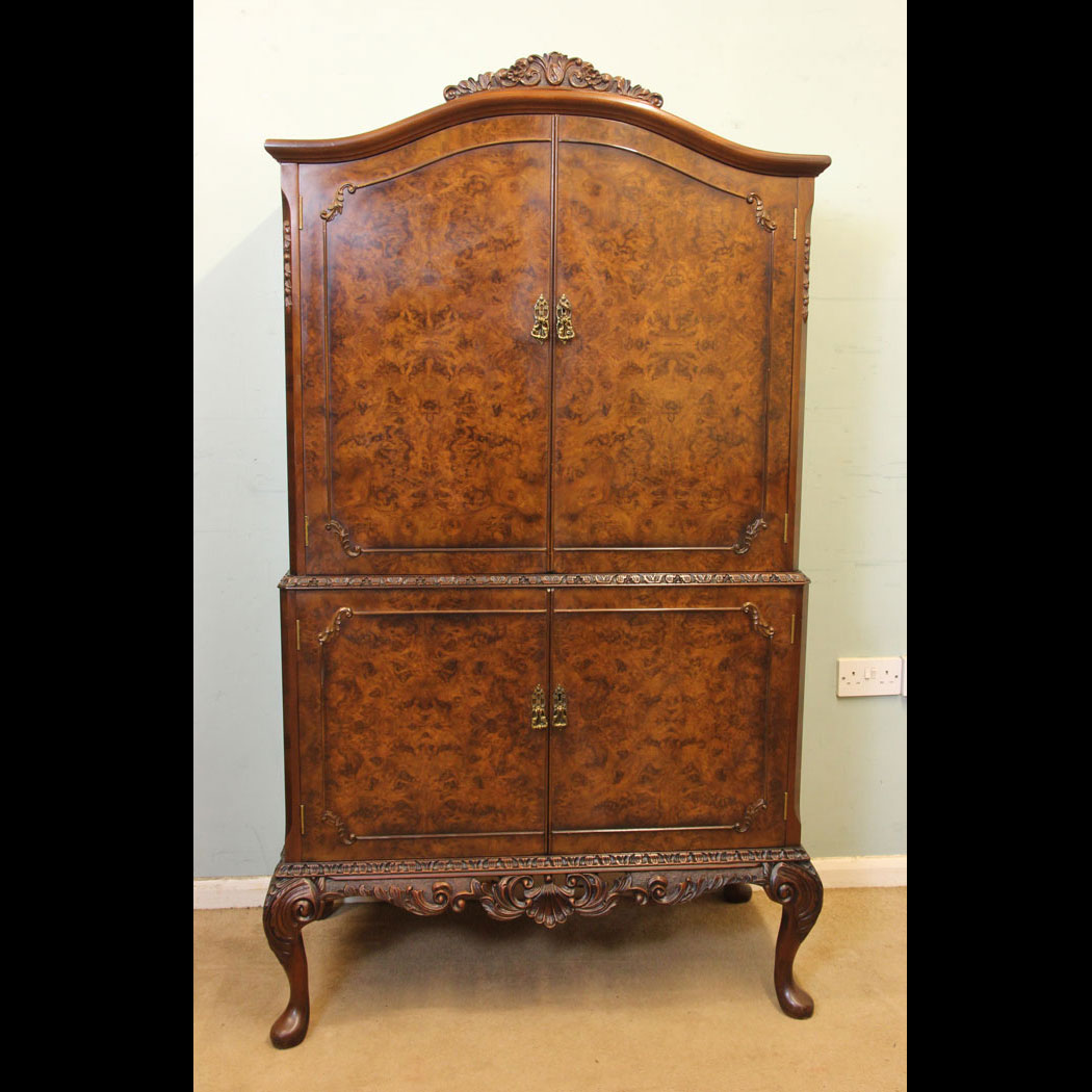 Queen Anne style Cocktail cabinet, Burr Walnut Cocktail Cabinet