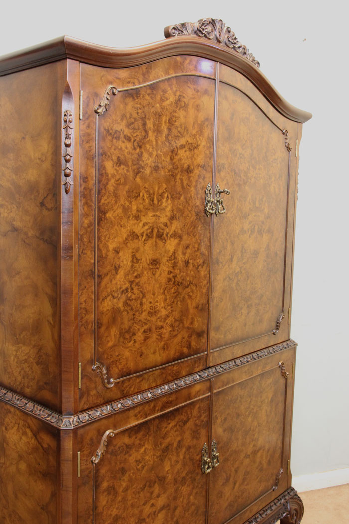 Vintage Burr Walnut Cocktail cabinet Burr Walnut Cocktail Cabinet