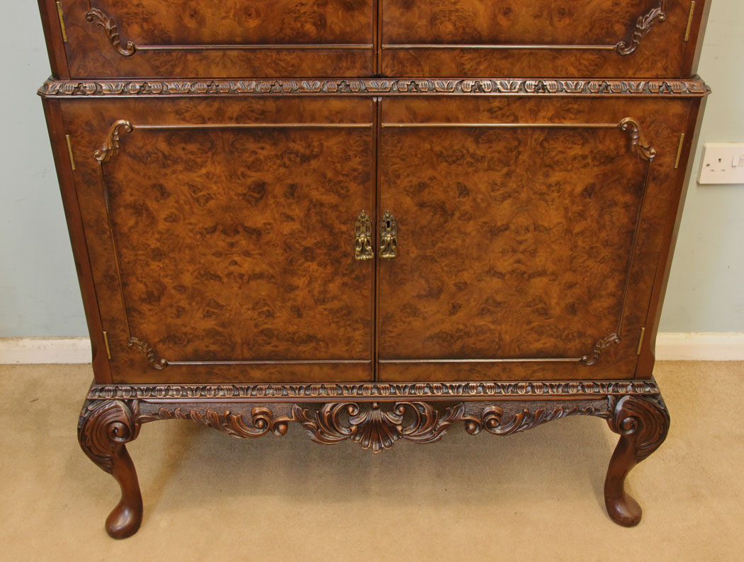 Vintage Queen Anne style Cocktail cabinet London, Burr Walnut Cocktail Cabinet