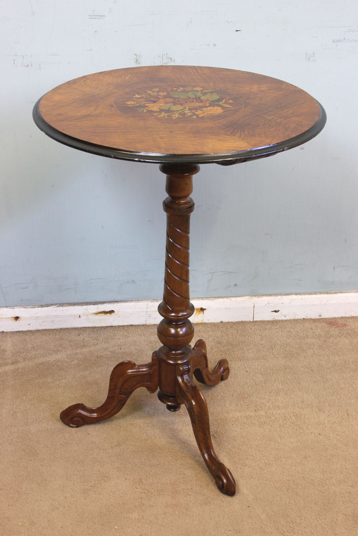 Antique Inlaid Marquetry Tripod Table, London, Antique Inlaid Marquetry Walnut Tripod Occasional Table