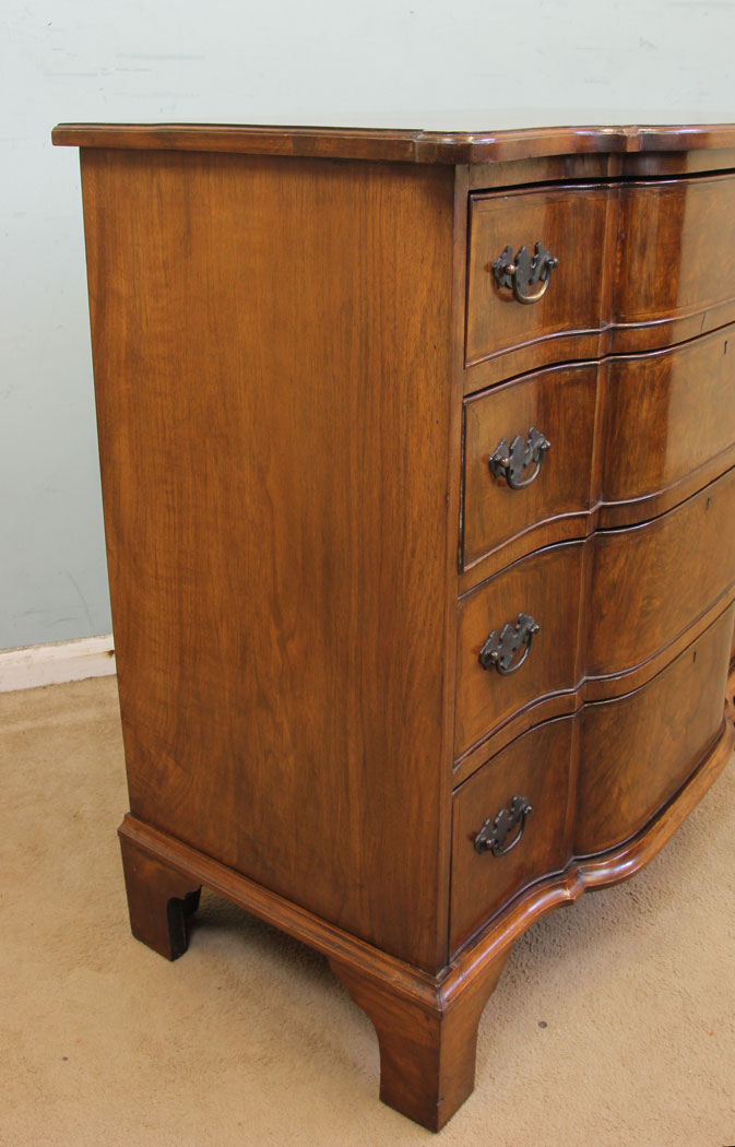 Antique Walnut Chest Drawers, Antique Walnut Shaped Front Chest of Drawers