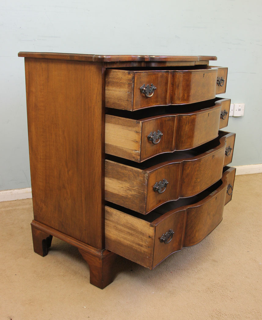Antique Walnut Chest Drawers, London, Antique Walnut Shaped Front Chest of Drawers