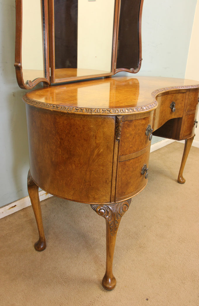 Antique Walnut Dressing Table, Mirrors, Antique Burr Walnut Triple Mirror Dressing Table