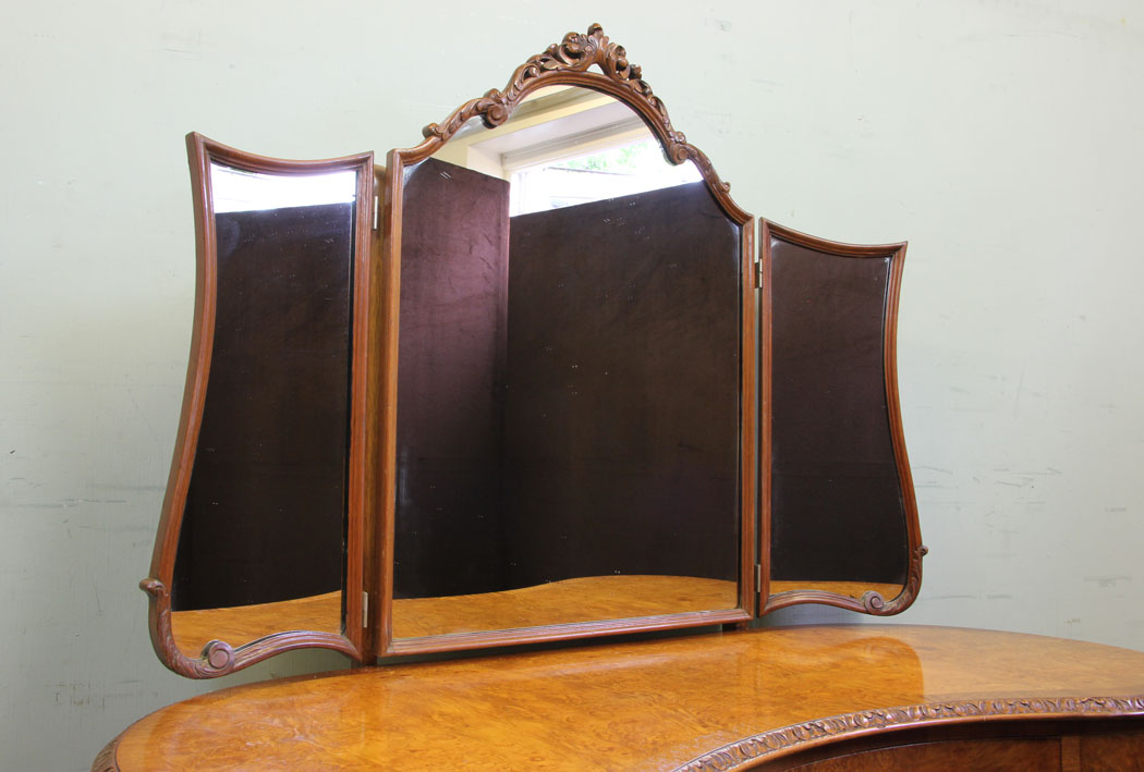 Burr Walnut Dressing Table, Triple Mirrors, Antique Burr Walnut Triple Mirror Dressing Table