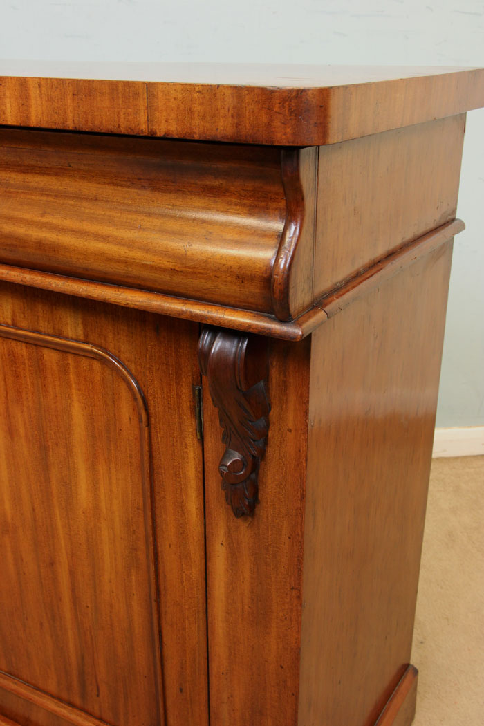 Victorian Antique Chiffonier Sideboard, Antique Victorian Mahogany Chiffonier Sideboard Base