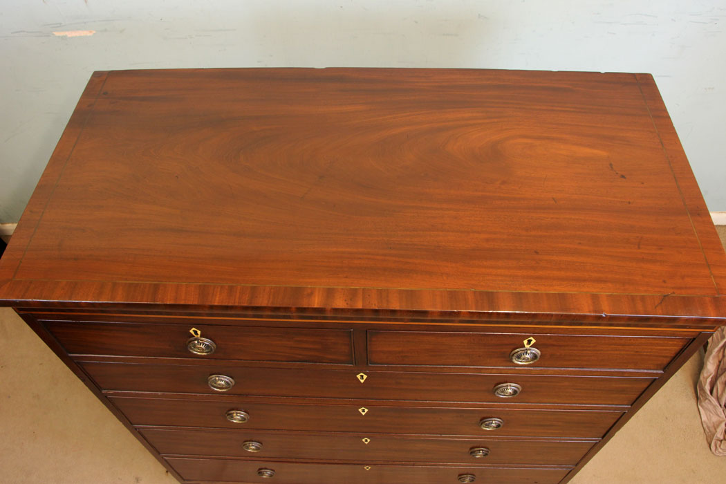 Antique Chest of Drawers, The Antique Shop, Antique Victorian Mahogany Chest of Drawers.