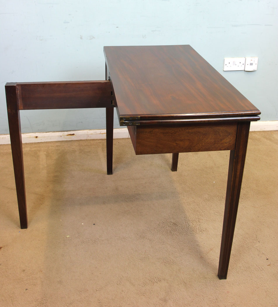 Antique Georgain Side Table, Tea Table, Antique Georgian Mahogany Side Table / Tea Table