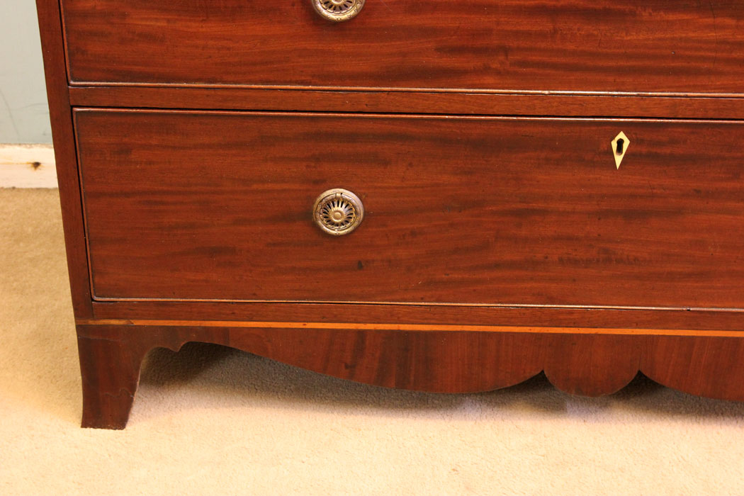 Antique Mahogany Chest of Drawers, London, Antique Victorian Mahogany Chest of Drawers.