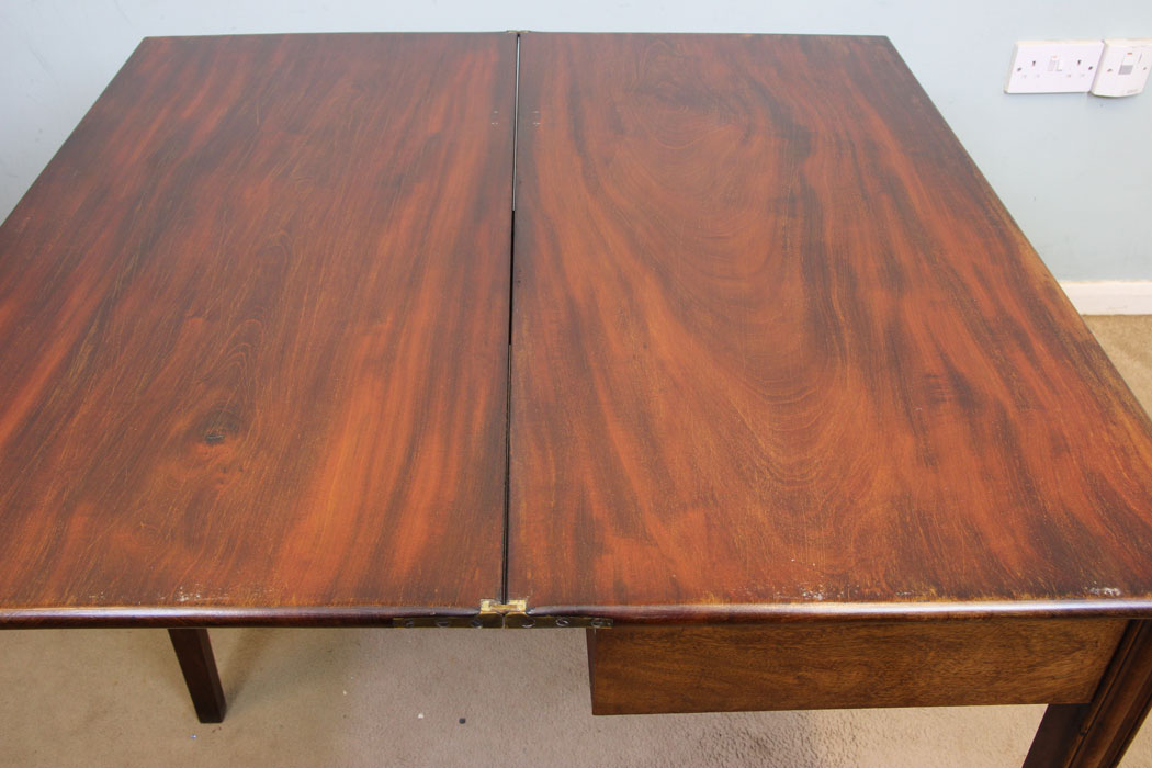 Antique Mahogany Georgain Side Table, Antique Georgian Mahogany Side Table / Tea Table