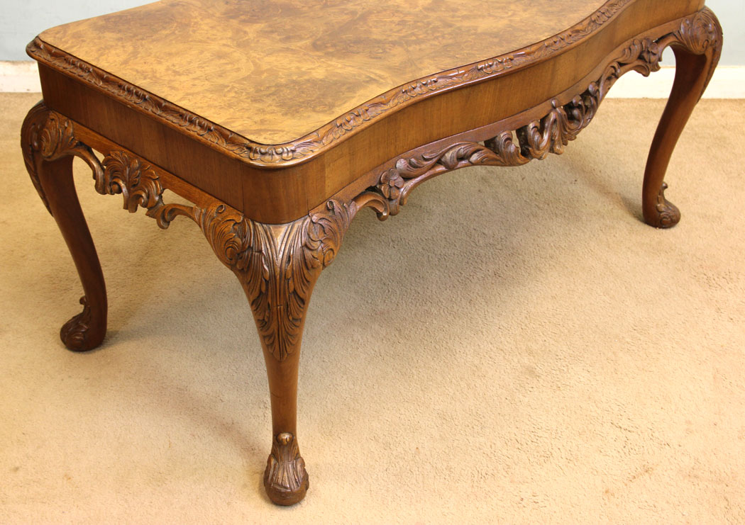 Antique Walnut Coffee Table, London, Queen Anne Style Burr Walnut Shaped Coffee Table