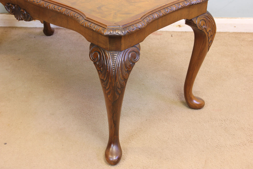 Antique Walnut Coffee Table, London, Burr Walnut Queen Anne Style Shaped Coffee Table