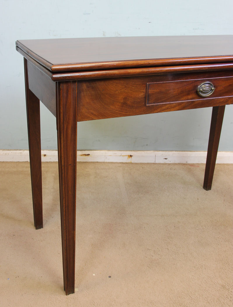 Georgain Side Table, Hall, Lamp, Table, London, Antique Georgian Mahogany Side Table / Tea Table