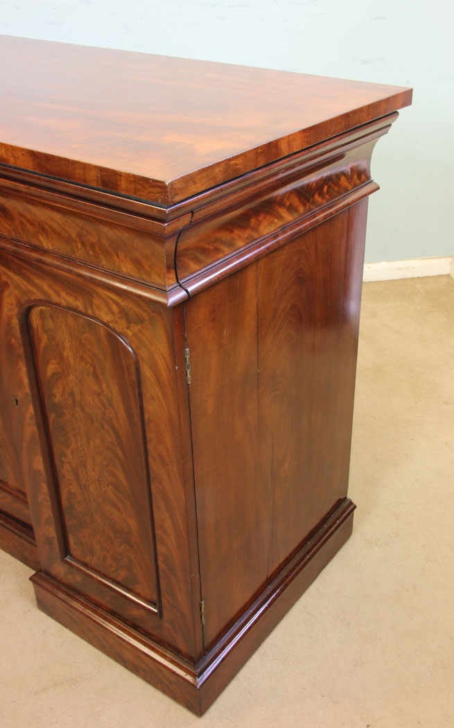 Quality Victorian Mahogany Chiffonier Sideboard, Quality Victorian Mahogany Chiffonier Sideboard Base