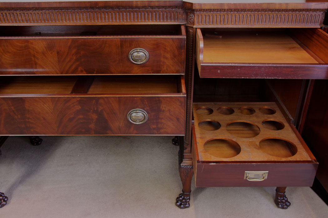 11211r12 Antique Mahogany Chippendale Style Sideboard, Antique Mahogany Breakfront Sideboard Dresser