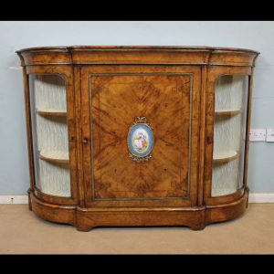 Quality Victorian Burr Walnut Credenza Sideboard