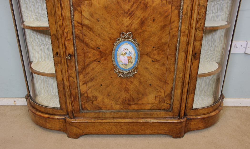 11213r12 Antique Victorian Burr Walnut Credenza, Quality Victorian Burr Walnut Credenza Sideboard