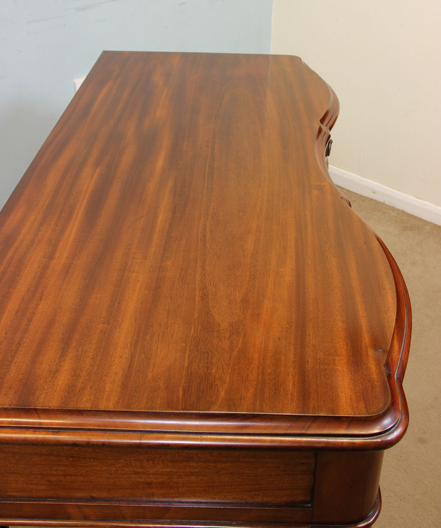 Antique Victorian Mahogany Shaped Side Table11218r9 Antique Victorian Mahogany Shaped Side Table