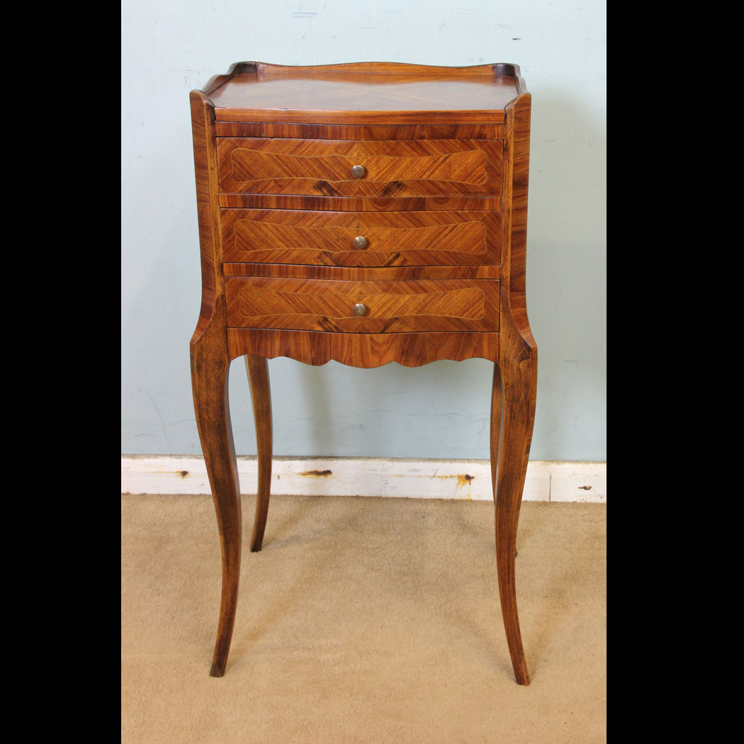 11225r01 Antique Kingwood Side Table Bedside Table Antique Kingwood Side Table / Bedside Table