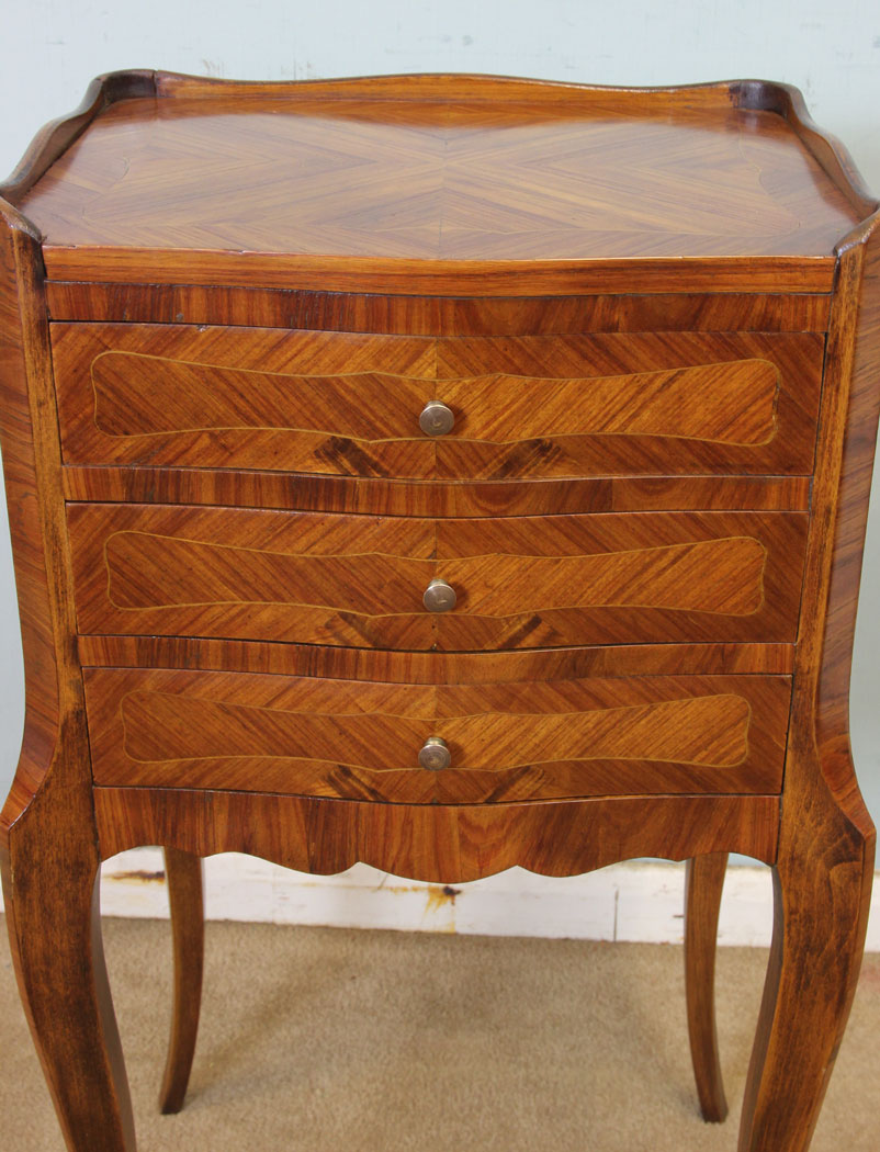11225r8 Antique Kingwood Side Table / Bedside Table Antique Kingwood Side Table / Bedside Table