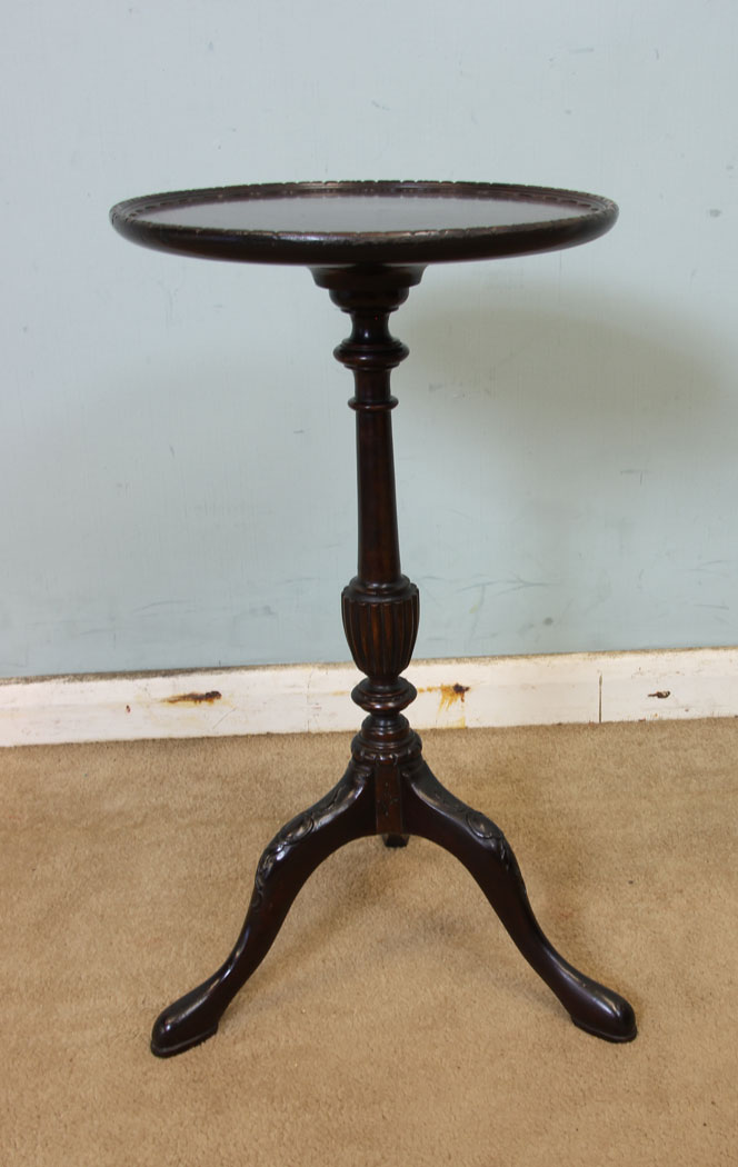 11226r6 Antique Mahogany Wine Table. Antique Mahogany Wine Table.