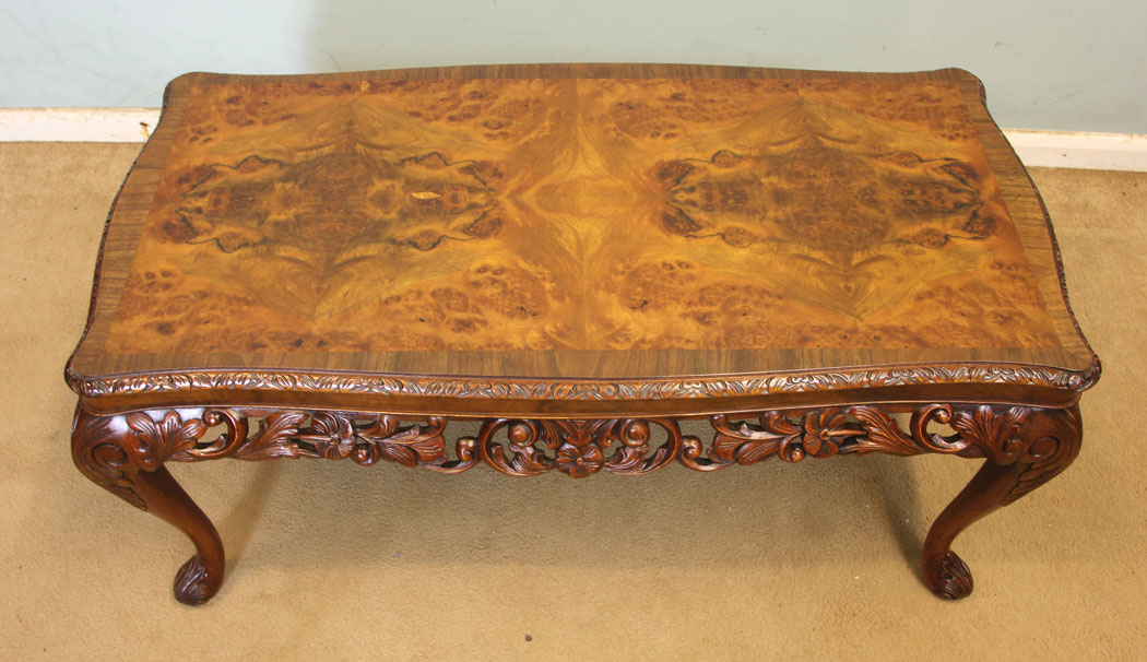 11229r2 Burr Walnut Coffee Table Burr Walnut Coffee Table