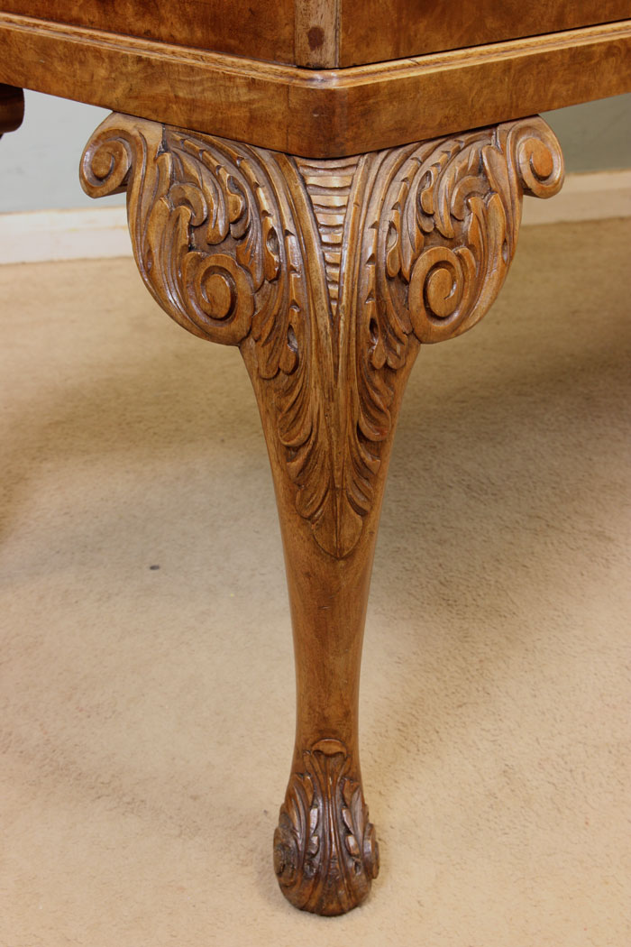 11234r8 Antique Burr Walnut Sideboard Server, Burr Walnut Queen Anne Style Sideboard