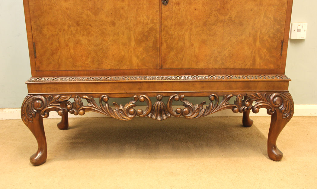 11245r8 Antique Cocktail Cabinet, Burr Walnut Cocktail Drinks Cabinet