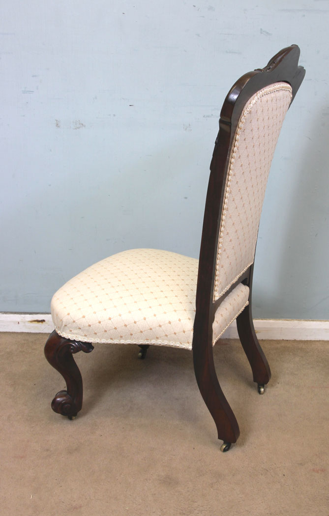 11101r11 Antique Rosewood Victorian Cabriole Leg Chair, London, Antique Victorian Rosewood Cabriole Leg Nursing Chair