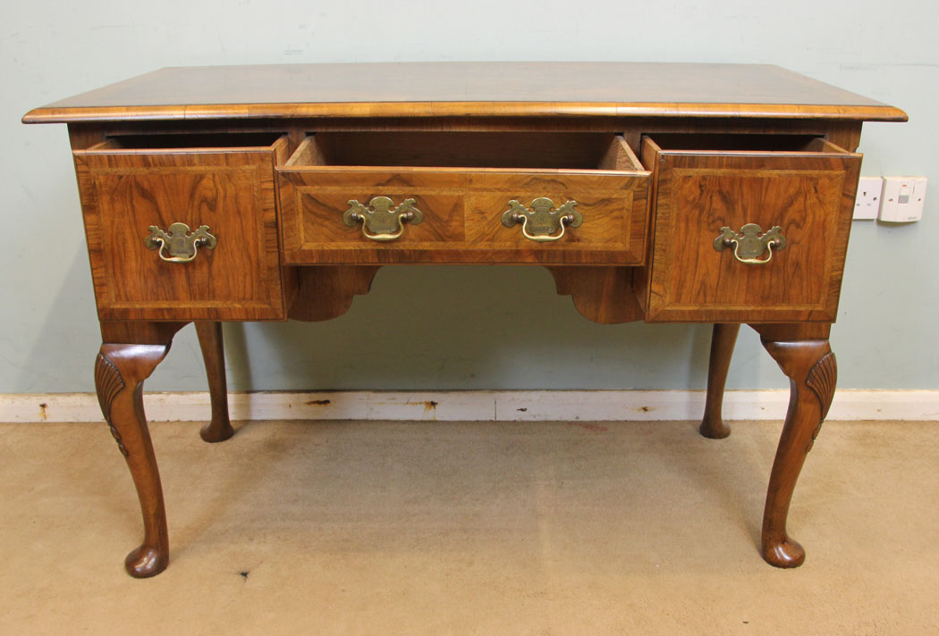 11262r10 Antique Burr walnut Side Table, Lowboy, Antique Burr Walnut Lowboy Writing Side Table