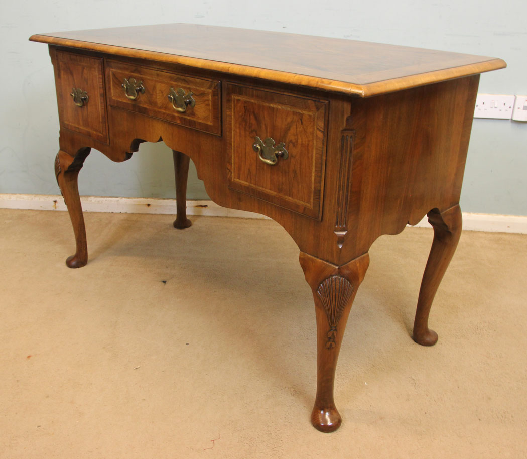 11262r3 Antique Burr walnut Side Table, Lowboy, Antique Burr Walnut Lowboy Writing Side Table