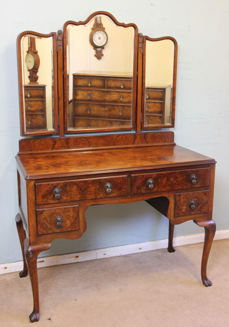 11281r1 Antique Burr Walnut Dressing Table, Antique Queen Anne Style Burr Walnut Triple Mirror Dressing Table