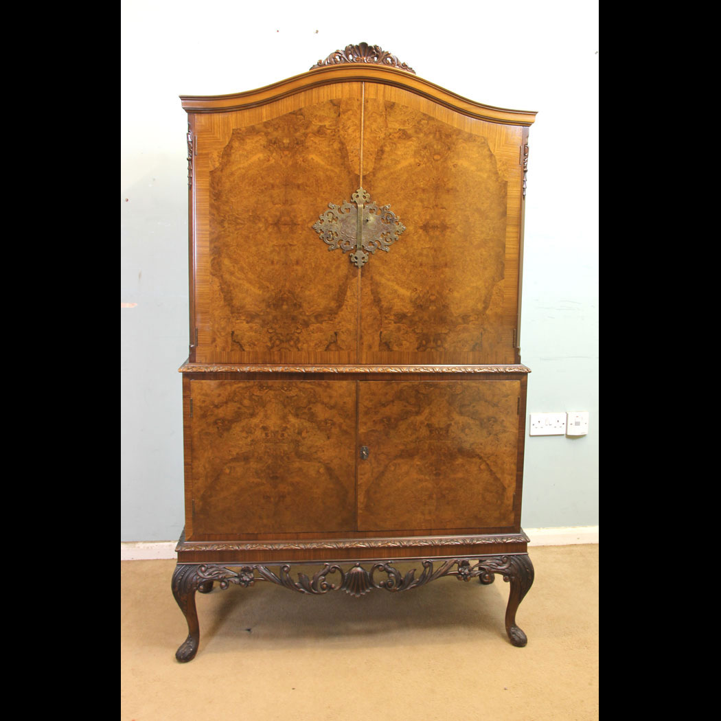11291r01 Antique Burr Walnut Drinks Cabinet, Burr Walnut Cocktail Drinks Cabinet