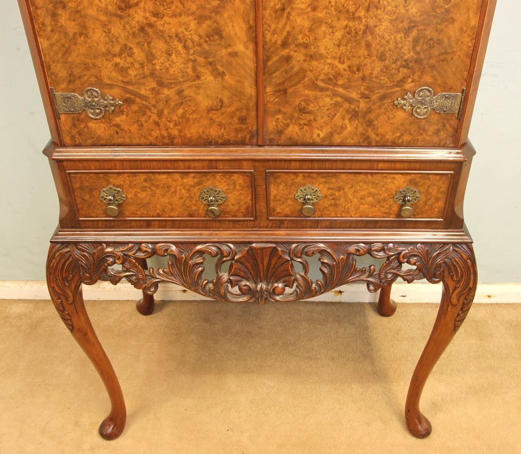 11296r10 Antique Vintage Burr Walnut Cocktail Drinks Cabinet, Antique Burr Walnut Cocktail Drinks Cabinet