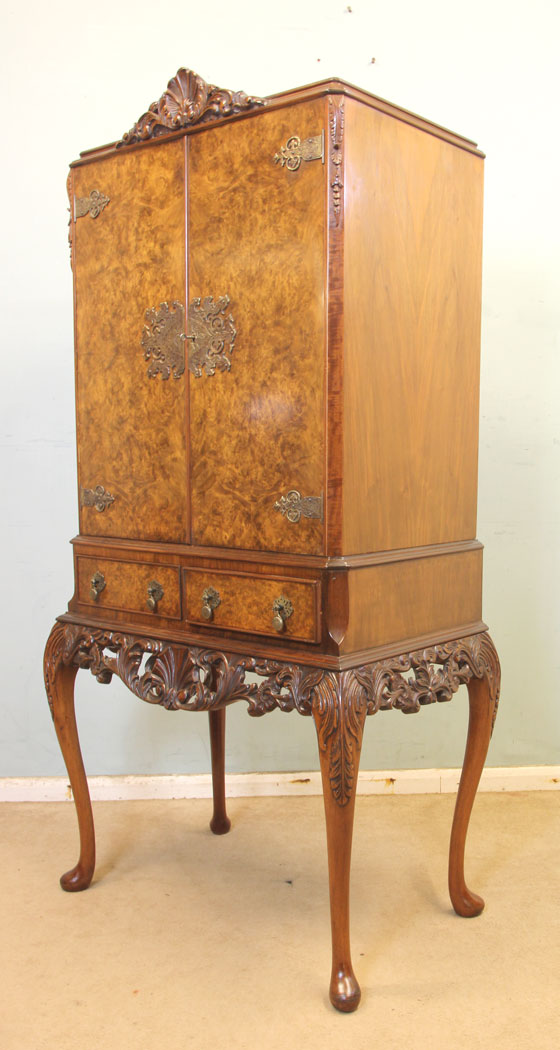 11296r3 Antique Vintage Burr Walnut Cocktail Drinks Cabinet, Antique Burr Walnut Cocktail Drinks Cabinet