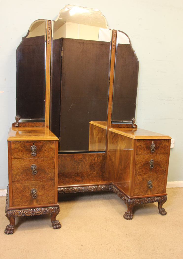 11300r1 Antique Burr Walnut Dressing Table, Superb Antique Burr Walnut Triple Mirror Dressing Table