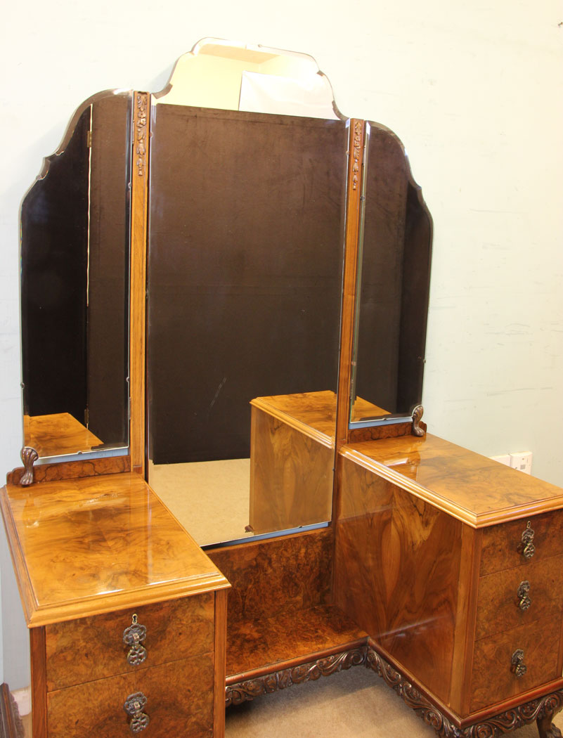 11300r11 Antique Burr Walnut Dressing Table, Superb Antique Burr Walnut Triple Mirror Dressing Table